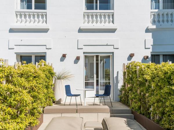 Le Petit Nice - Passedat : photo 1 de la chambre chambre exécutive - vue sur mer et terrasse