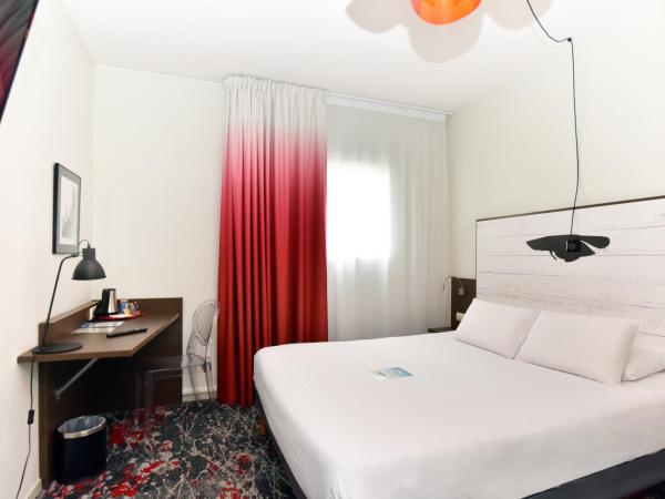 Hôtel Kyriad La Rochelle Centre Ville : photo 2 de la chambre chambre double