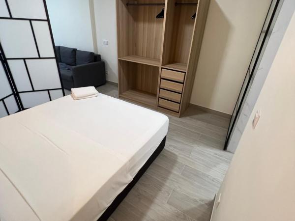 APARTAMENTOS PLAYA VALENCIA : photo 10 de la chambre appartement