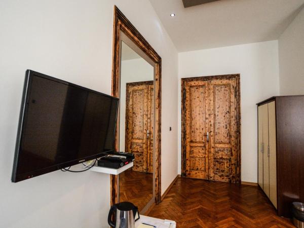 City Center Rooms : photo 5 de la chambre chambre double confort