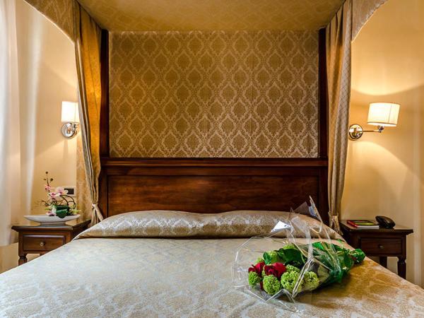 Residenza Rivo Alto : photo 10 de la chambre chambre double supérieure - vue sur canal