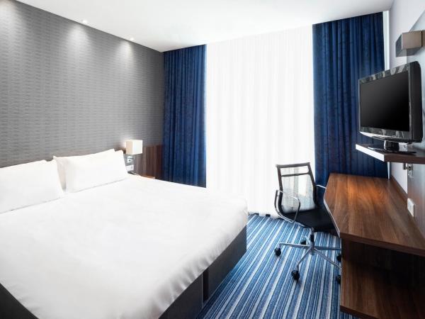 Holiday Inn Express Amsterdam - South, an IHG Hotel : photo 1 de la chambre chambre lit queen-size standard - rez-de-chaussée