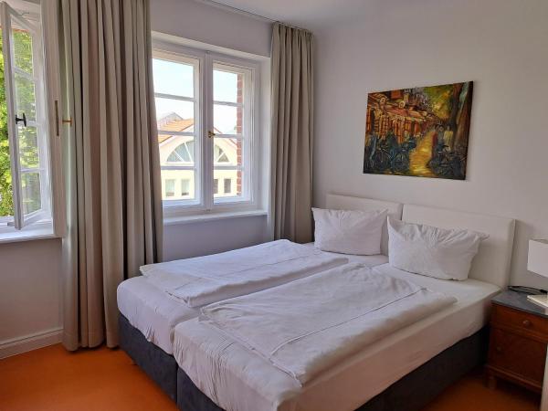 Gäste- und Tagungshaus am Glockengarten : photo 1 de la chambre chambre double