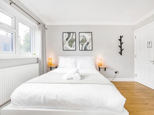 Rose Terrace : photo 1 de la chambre chambre double avec salle de bains privative