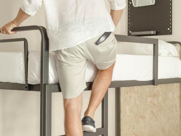 Piccolo Catalunya Hostel : photo 5 de la chambre lit dans dortoir mixte de 6 lits