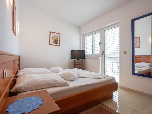 Villa Marina : photo 1 de la chambre chambre double avec balcon