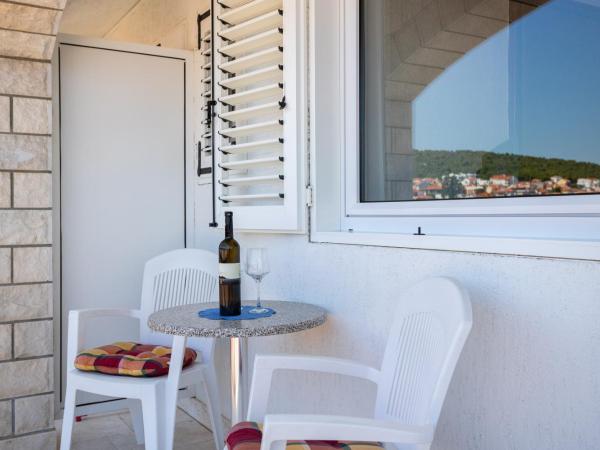 Villa Marina : photo 10 de la chambre chambre double avec balcon - vue sur mer