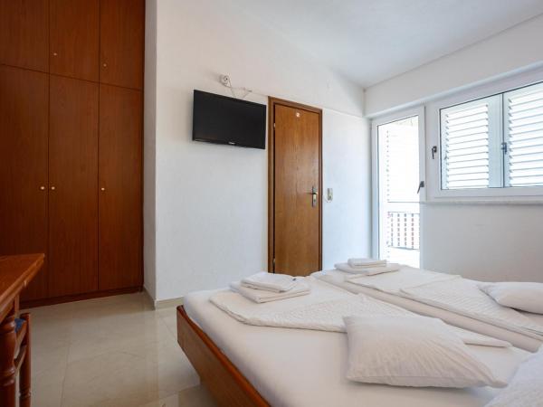 Villa Marina : photo 4 de la chambre chambre double avec balcon - vue sur mer