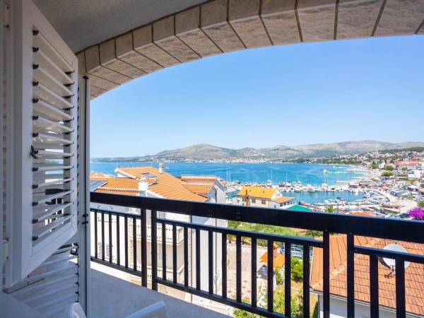 Villa Marina : photo 8 de la chambre chambre double avec balcon - vue sur mer