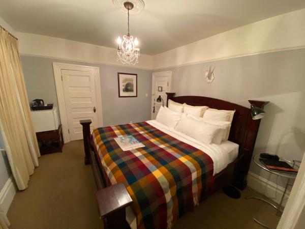 Barclay House Bed and Breakfast : photo 5 de la chambre chambre lit king-size deluxe
