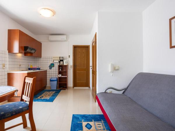 Villa Marina : photo 7 de la chambre appartement avec balcon