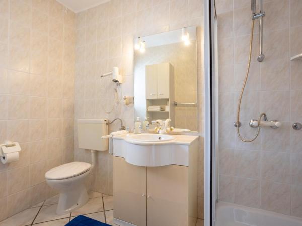 Villa Marina : photo 9 de la chambre appartement avec balcon