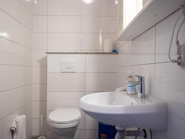 Villa Marina : photo 10 de la chambre chambre double avec balcon - vue sur mer