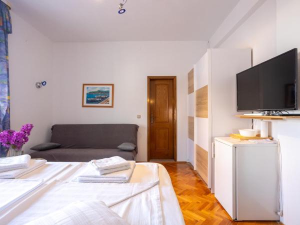 Villa Marina : photo 6 de la chambre chambre double avec balcon - vue sur mer