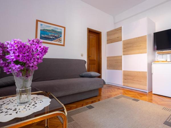 Villa Marina : photo 5 de la chambre chambre double avec balcon - vue sur mer