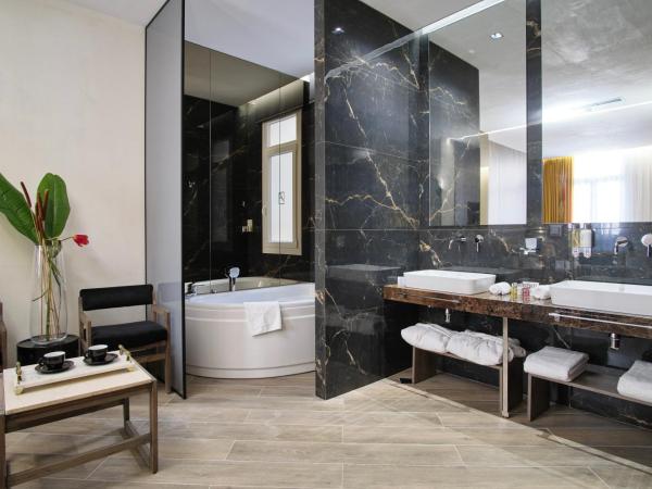 Athens The L7 Str - Luxury Boutique Collection Hotel : photo 6 de la chambre suite royale golden