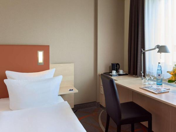 Essential by Dorint Berlin-Adlershof : photo 1 de la chambre chambre double ou lits jumeaux supérieure