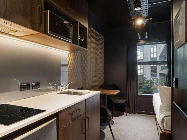 Abstract Hotel : photo 7 de la chambre little lux studio