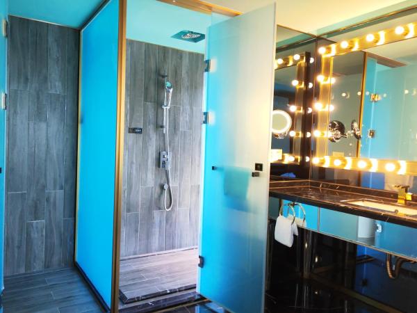 Movietel Shenzhen : photo 10 de la chambre theme deluxe king room