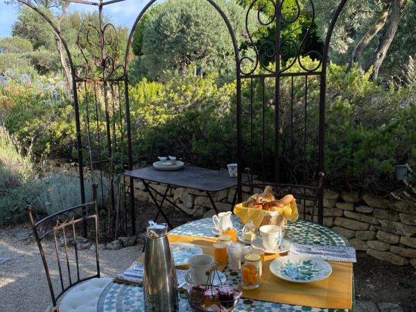 Mas de la Beaume : photo 1 de la chambre chambre double standard