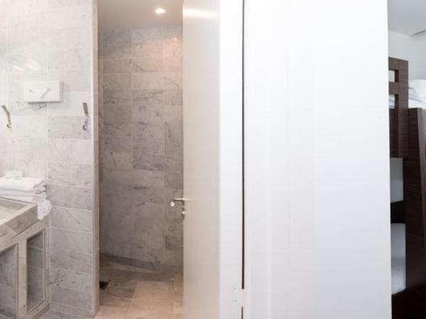 Hôtel & Appartements Monsigny : photo 9 de la chambre chambre quadruple