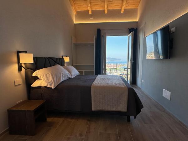 88 Miglia : photo 4 de la chambre deluxe double room with balcony and sea view - separate building