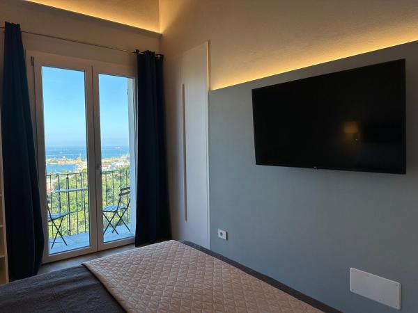 88 Miglia : photo 10 de la chambre deluxe double room with balcony and sea view - separate building