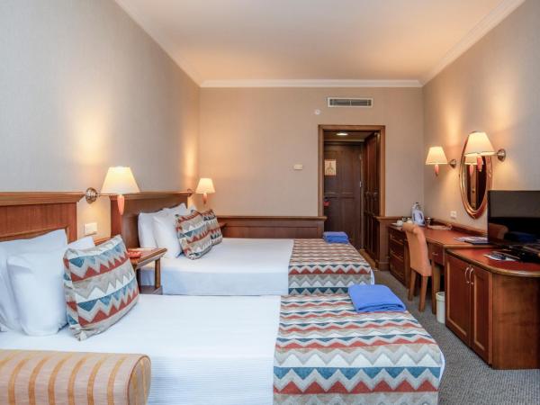 Hotel Grand Kaptan - Ultra All Inclusive : photo 4 de la chambre chambre double (2 adultes + 2 enfants de moins de 12 ans) - vue sur terres