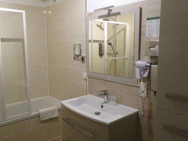 Logis Hotel des Granges : photo 2 de la chambre chambre double confort