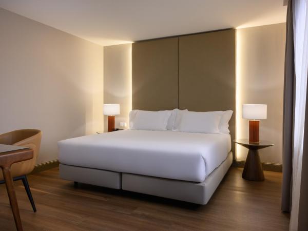 Hotel Coimbra Aeminium, Affiliated by Meliá : photo 2 de la chambre suite