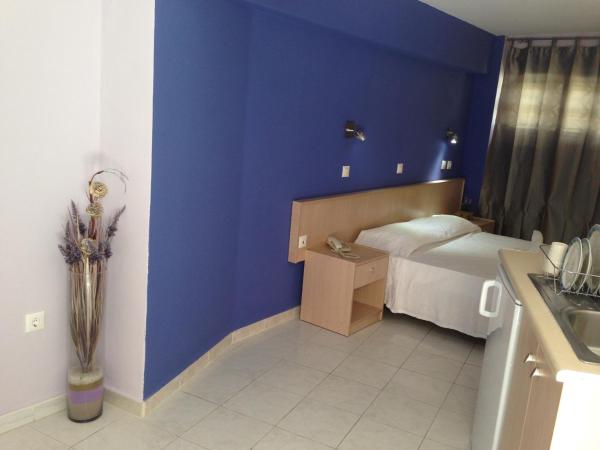 Zefyros Hotel : photo 9 de la chambre chambre double ou lits jumeaux