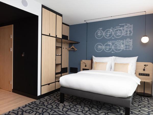 Mercure Warszawa Ursus Station : photo 4 de la chambre chambre standard lit queen-size