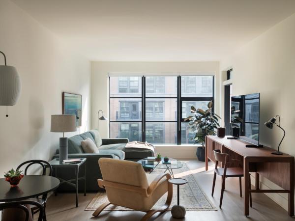 Roost Baltimore : photo 1 de la chambre appartement avec balcon