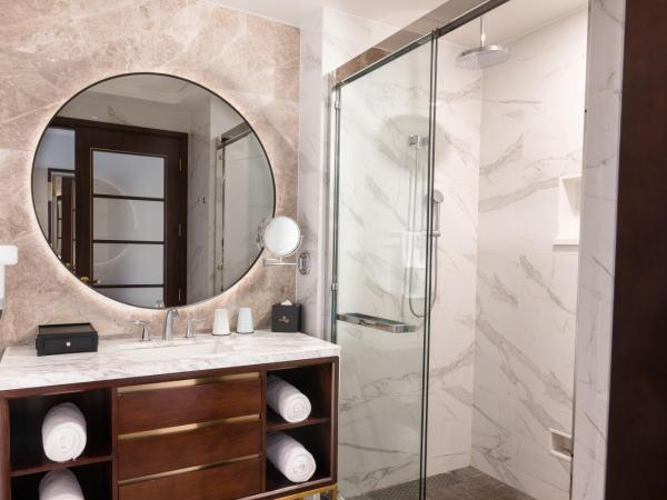 Blossom Hotel Houston : photo 3 de la chambre premium 2 kings two bedrooms suite