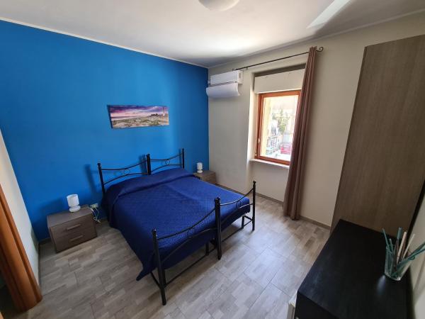 Affittacamere Il Terrazzo Di Archimede : photo 1 de la chambre chambre double avec salle de bains privative