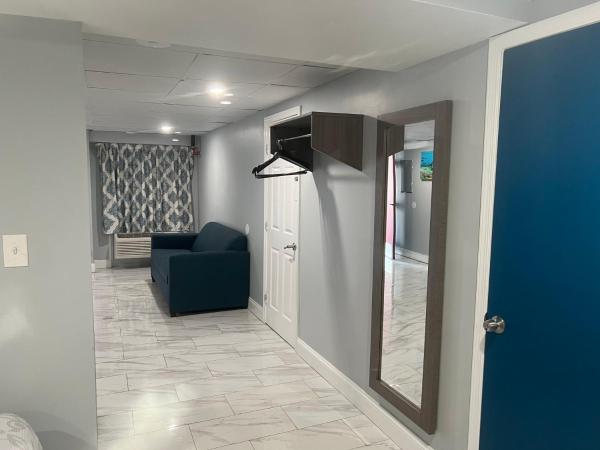 Red Roof PLUS & Suites Virginia Beach - Seaside : photo 5 de la chambre suite 2 lits doubles avec cuisine - non-fumeurs