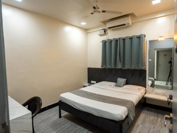 Hotel Ellora Park : photo 4 de la chambre chambre double deluxe - réservée aux indiens