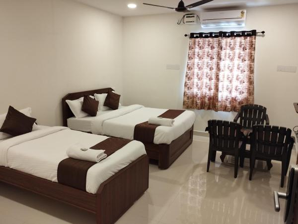 HOTEL VIRAT GRAND : photo 5 de la chambre chambre double