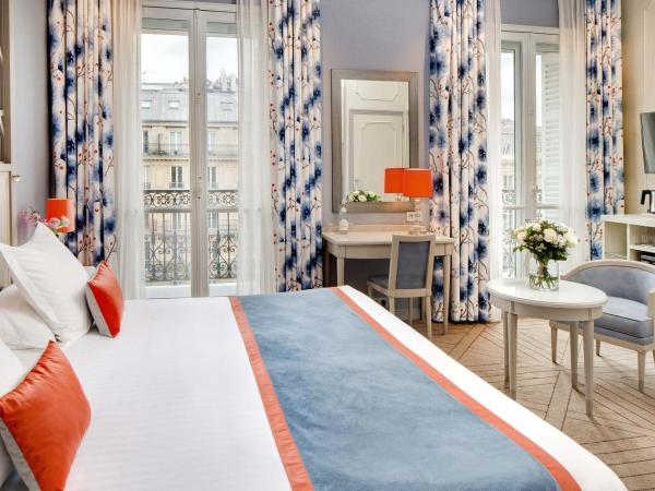 Splendid Etoile : photo 2 de la chambre chambre double supérieure avec balcon