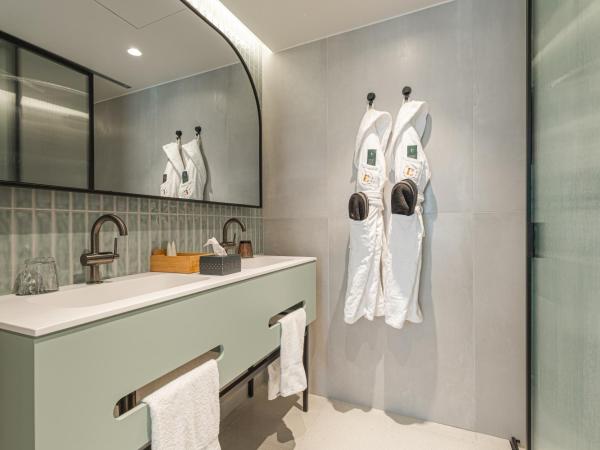LUSTER Hotel : photo 8 de la chambre suite duplex - vue sur ville