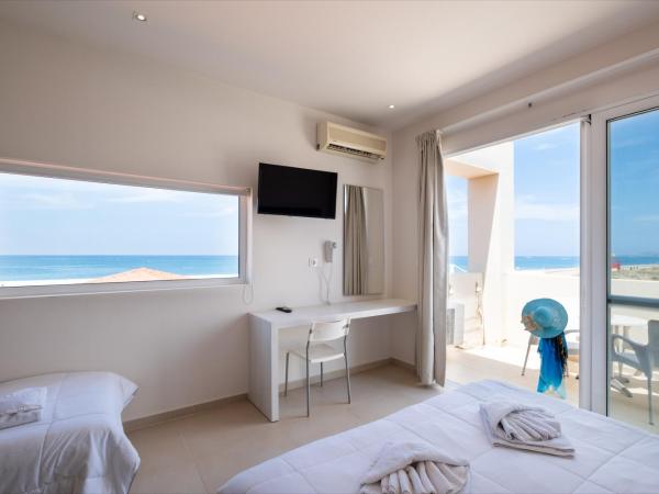 Dimitrios Village Beach Resort : photo 8 de la chambre suite - vue sur mer