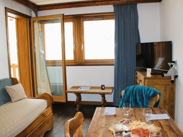 Résidence Alpina Lodge by Valdiski : photo 5 de la chambre appartement avec balcon