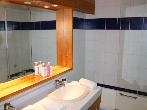 Résidence Alpina Lodge by Valdiski : photo 4 de la chambre appartement avec balcon