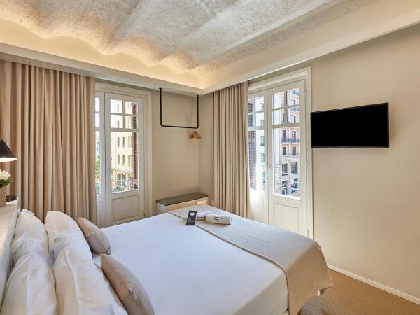 The Moods Catedral Hostal Boutique : photo 5 de la chambre chambre double extérieure avec balcon 