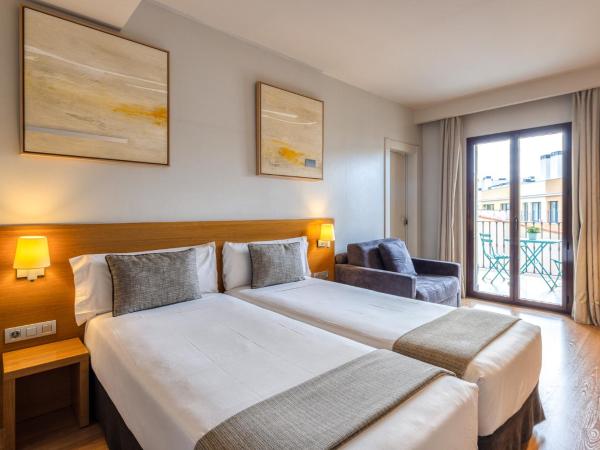 Arc La Rambla : photo 1 de la chambre chambre lits jumeaux avec terrasse