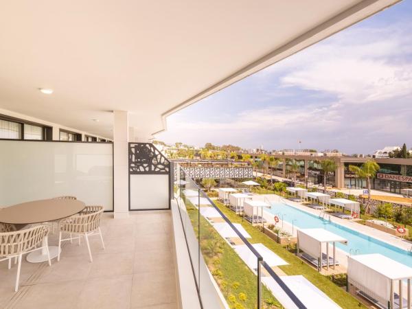 Eurostars Oasis Marbella : photo 3 de la chambre suite junior avec terrasse