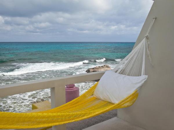 Rocamar Hotel Isla Mujeres : photo 4 de la chambre chambre lit king-size - vue sur mer