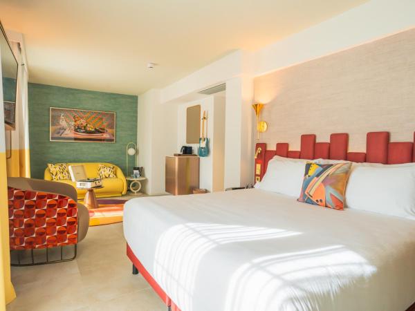 Hard Rock Hotel Marbella - Puerto Banús : photo 1 de la chambre suite studio argent