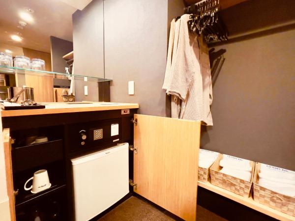 Dormy Inn Premium Tokyo Kodenmacho : photo 10 de la chambre offre spéciale - chambre lits jumeaux deluxe - non-fumeurs - sans ménage quotidien