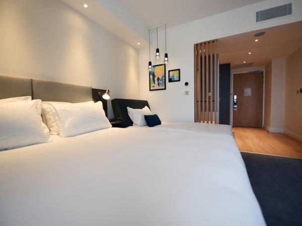 Holiday Inn Dijon Sud - Longvic by IHG : photo 1 de la chambre chambre lit queen-size standard avec canapé-lit - non-fumeurs